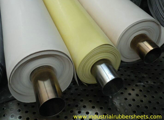 FKM Rubber Sheet 0.5mm-10mm Thickness 200℃-300℃ Temp Resistance