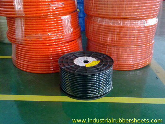 Red Polyurethane Coupling PU Hose 1.15-1.25g/Cm3 Density Chemic Erode Resistant