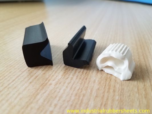 Industrial Rubber Sheet with Smooth Surface 26-68N/mm Tear Strength and Industrial Grade Quality